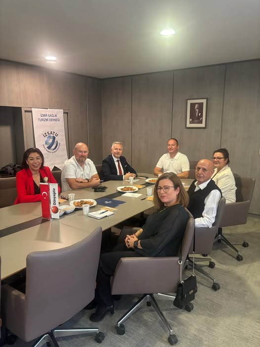 İZSATU Yönetim Kurulu Olağan Toplantısı Dünya Göz Hastanesinde yapıldı